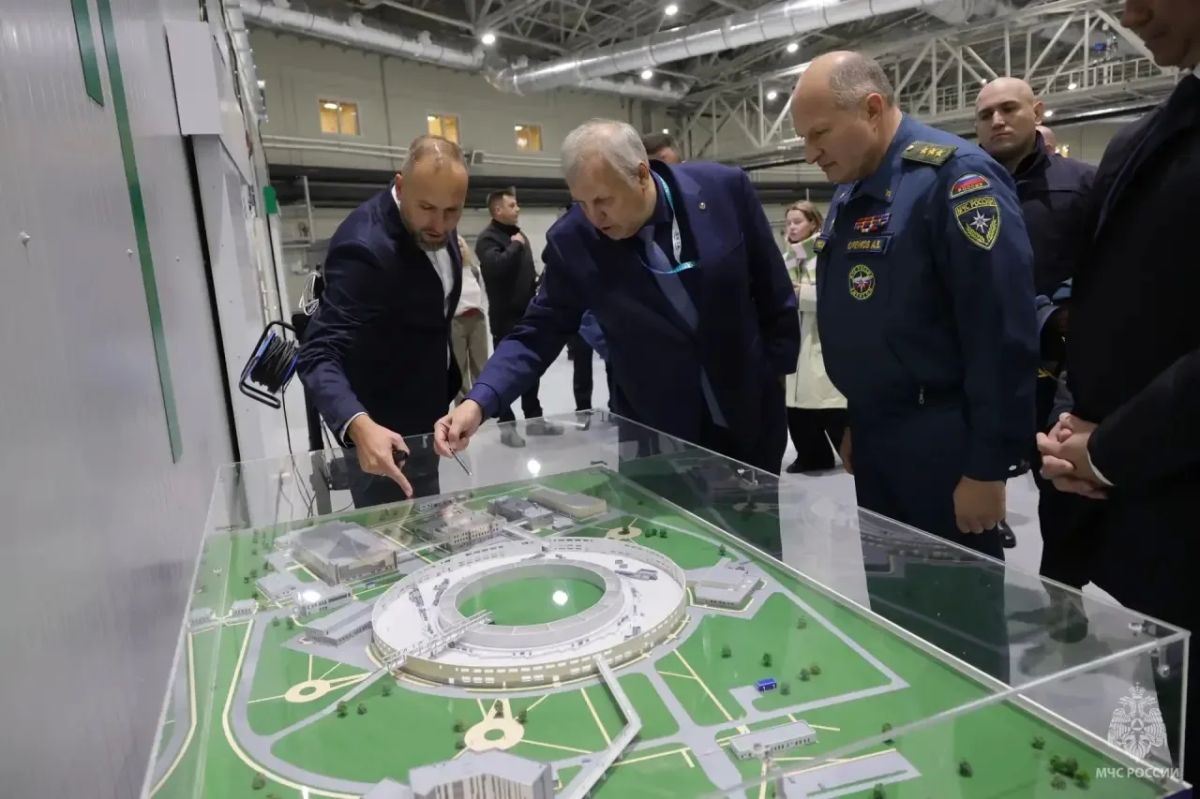 Александр Куренков ознакомился с работой центра коллективного пользования «СКИФ» Александр Куренков ознакомился с работой центра коллективного пользования «СКИФ»
