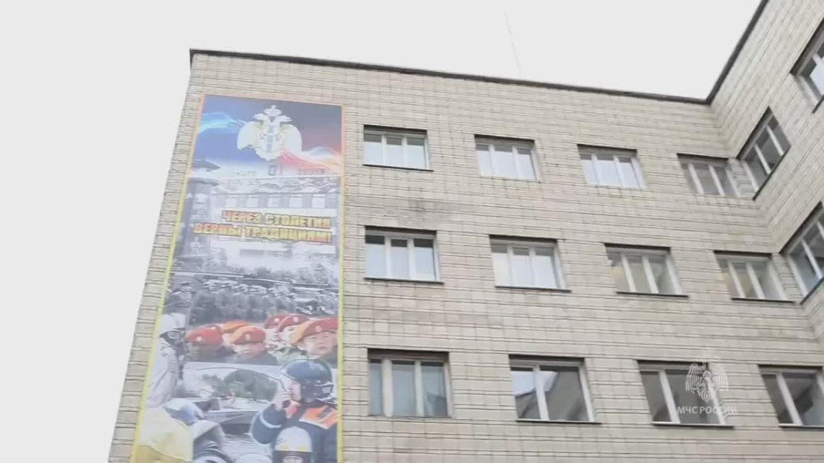 Александр Куренков проинспектировал условия несения службы в подразделениях МЧС России в Новосибирской области