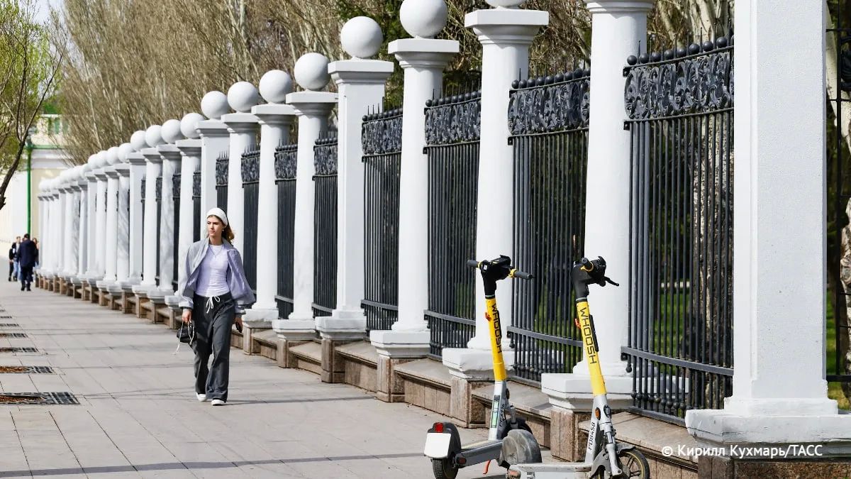 В Новосибирской области пользователи кикшеринга смогут подтверждать возраст через "Макс", сообщили в правительстве региона