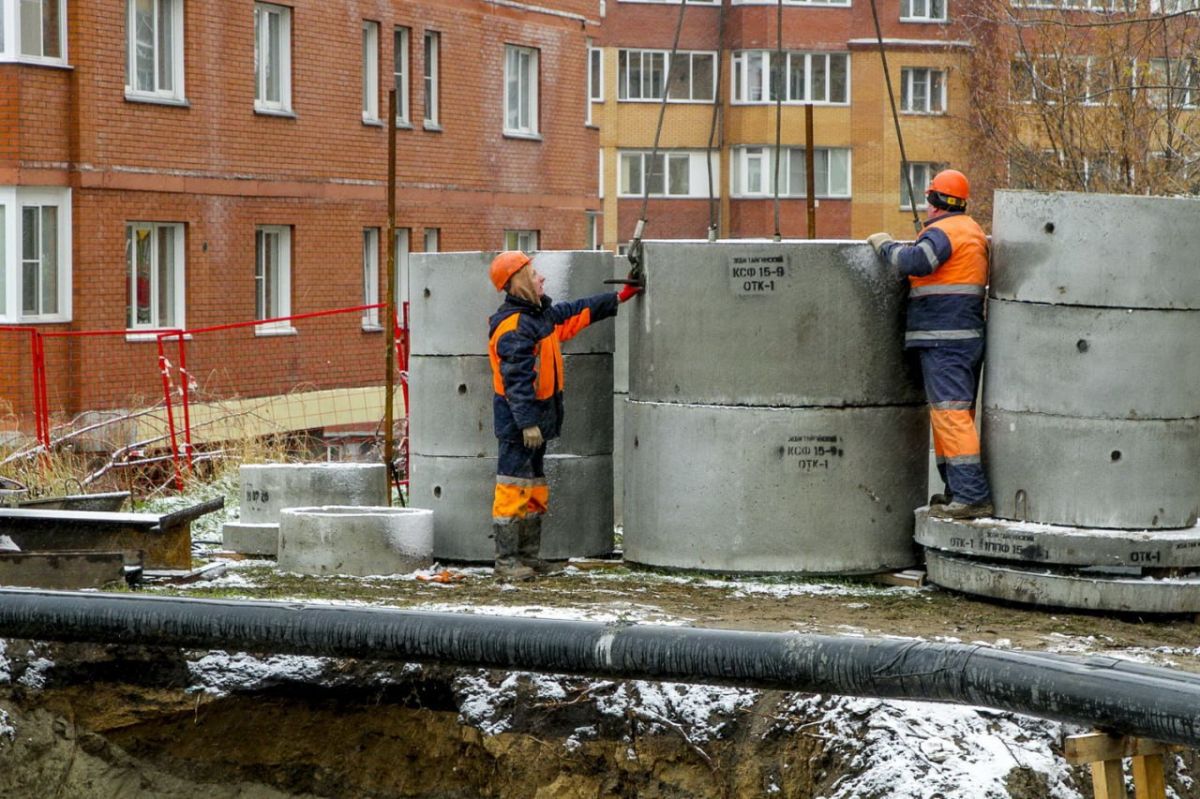 1500 тоннами песка засыпали провал в Горском жилмассиве 1500 тоннами песка засыпали провал в Горском жилмассиве