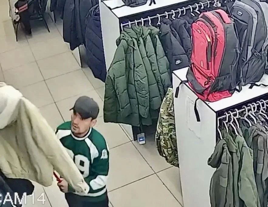 Внимание, розыск!. Полиция Калининского района Новосибирска ищет мужчину, подозреваемого в краже