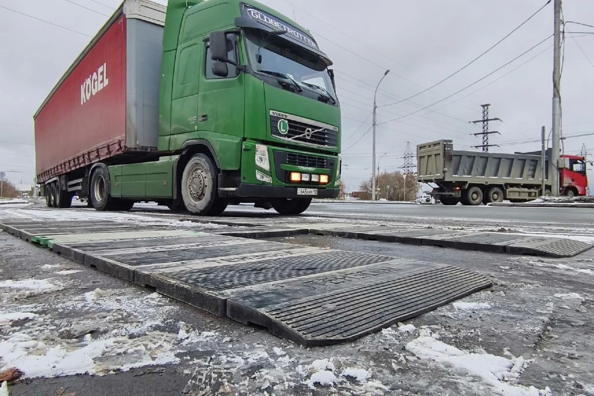 «Убивающие» дороги грузовики взяли под жёсткий контроль в Новосибирске «Убивающие» дороги грузовики взяли под жёсткий контроль в Новосибирске