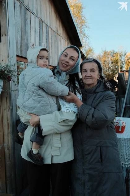 Многодетная мама переехала в сибирскую глубинку и ведет блог о жизни в селе Многодетная мама переехала в сибирскую глубинку и ведет блог о жизни в селе