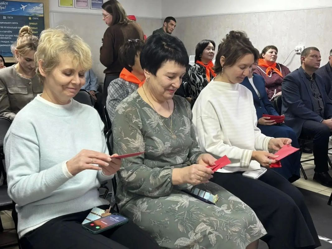 РЕГИОНАЛЬНАЯ СЕТЬ РЕСУРСНЫХ ПЛОЩАДОК ДЛЯ НКО ПОПОЛНИЛАСЬ ДОМОМ НКО ВЕНГЕРОВСКОГО ОКРУГА РЕГИОНАЛЬНАЯ СЕТЬ РЕСУРСНЫХ ПЛОЩАДОК ДЛЯ НКО ПОПОЛНИЛАСЬ ДОМОМ НКО ВЕНГЕРОВСКОГО ОКРУГА
