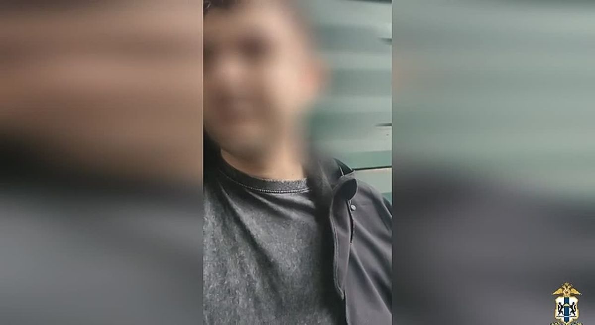 Обвиняемый во взрыве в Оби вошел в квартиру