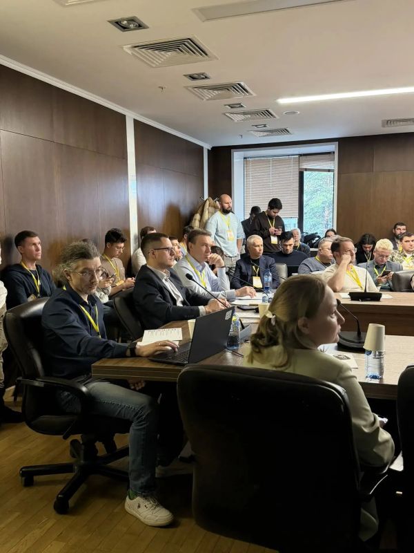 Искусственный интеллект с русским характером обсудили участники форума в новосибирском Академгородке Искусственный интеллект с русским характером обсудили участники форума в новосибирском Академгородке